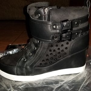 New, Never Worn,Wedge Heel Sneakers Torrid.